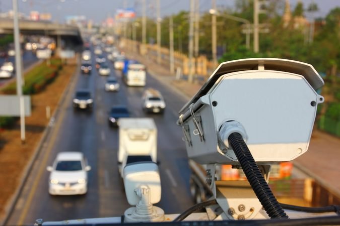 Czy odcinkowe pomiary prędkości wpływają na organizację transportu drogowego?